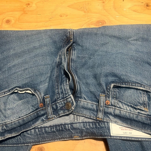 Loose High Rise Gap Jeans - Picture 5 of 6